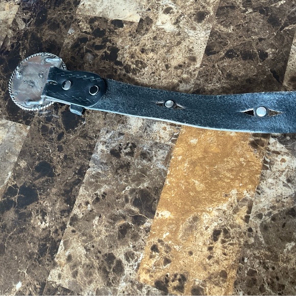 Vtg Mexican Leather Belt with Heavy Turquoise Chip Buckle - Picture 7 of 10